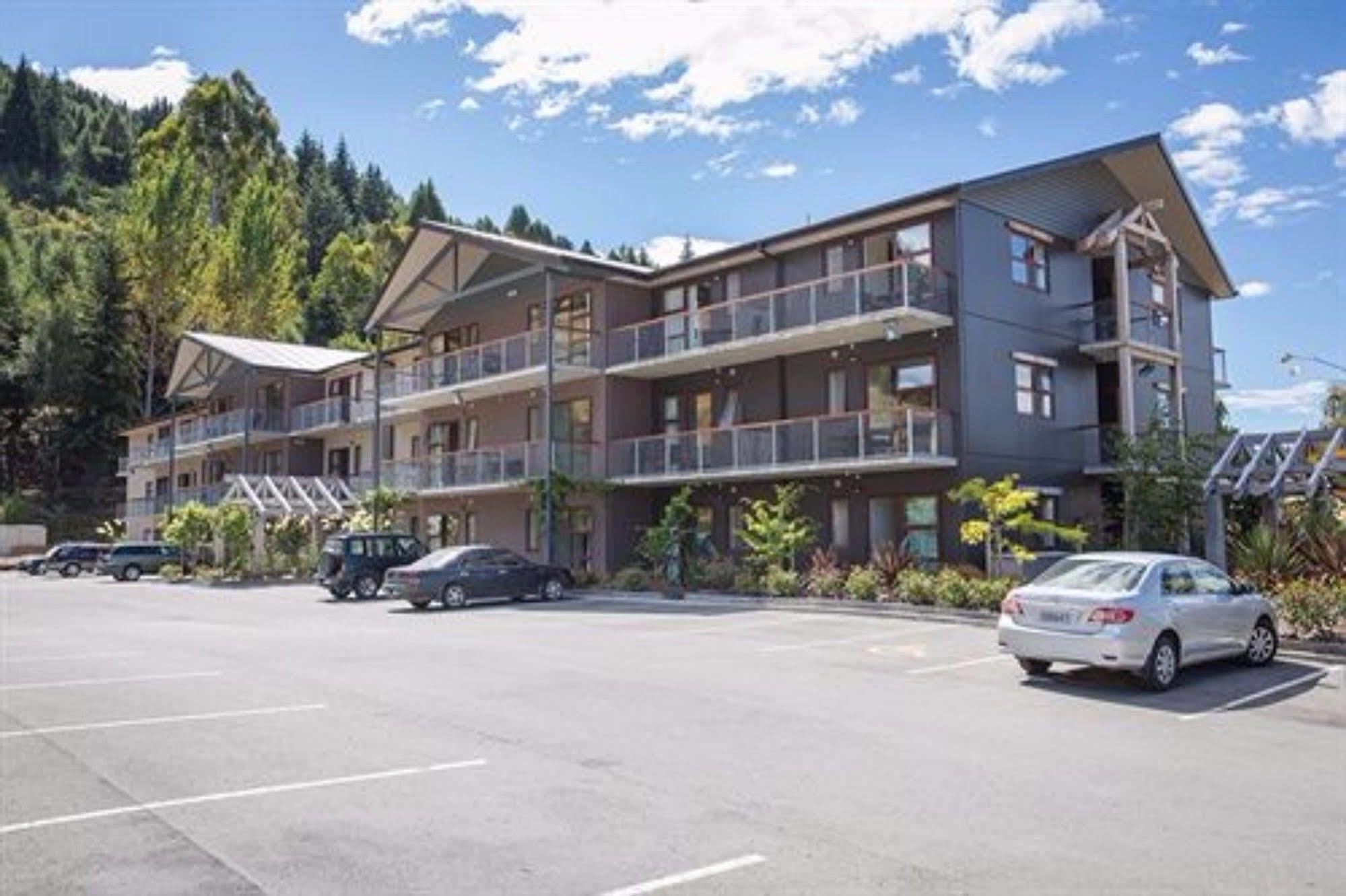 וואנאקה Shotover Lodge מראה חיצוני תמונה